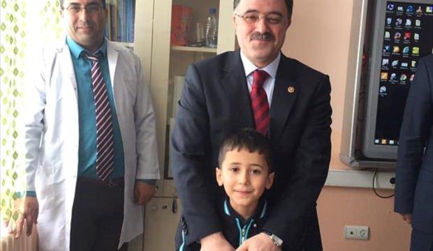 Milletvekili Yusuf Başer öğrencinin davetini geri çevirmedi