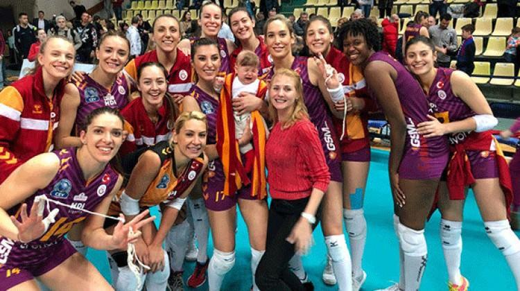 Aslan ilk galibiyetini aldı