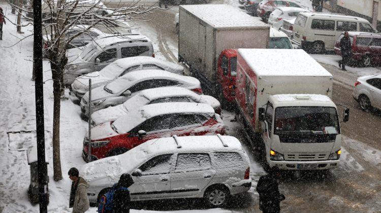 Sivas'ta karla mücadele çalışmaları