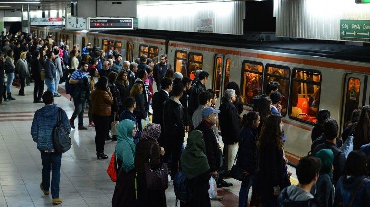 Ankara'da raylı sistem günde yarım milyon yolcu taşıyor