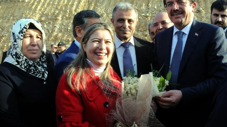Ekonomi Bakanı Zeybekci, Osmaniye'de