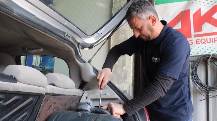 Otomobil tamircisinden Afrin desteği!