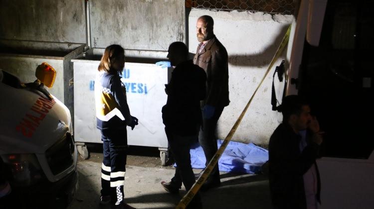 Antalya'da çöp konteynerinde bebek cesedi bulundu