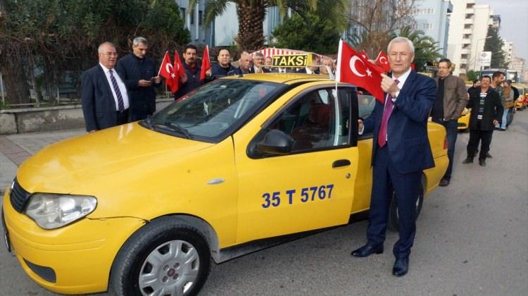 İzmir'de taksicilerden Zeytin Dalı Harekatı'na destek