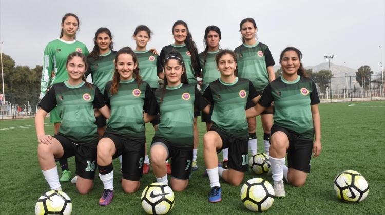 Aydın'da Genç Kızlar Futbol İl Birinciliği Müsabakası