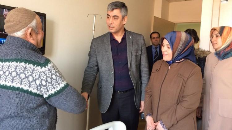AK Parti Yerköy İlçe Başkanı Başak'tan hastalara ziyaret