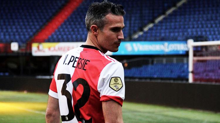 Van Persie'ye tepki! 'Bize ihanet ediyorsun'