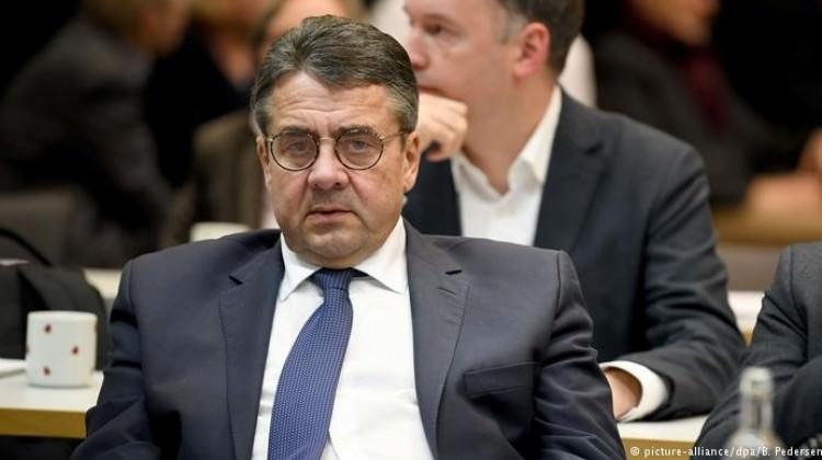 Gabriel: Almanya'yı yönetmek zorlaşacak