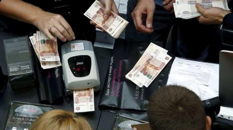 Rusya'ya büyük şok! 6 milyon dolar buhar oldu