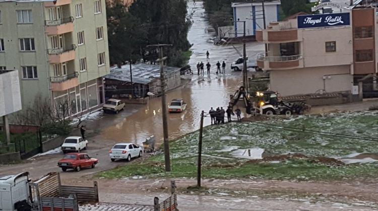 Osmaniye'de şiddetli dolu yağışı