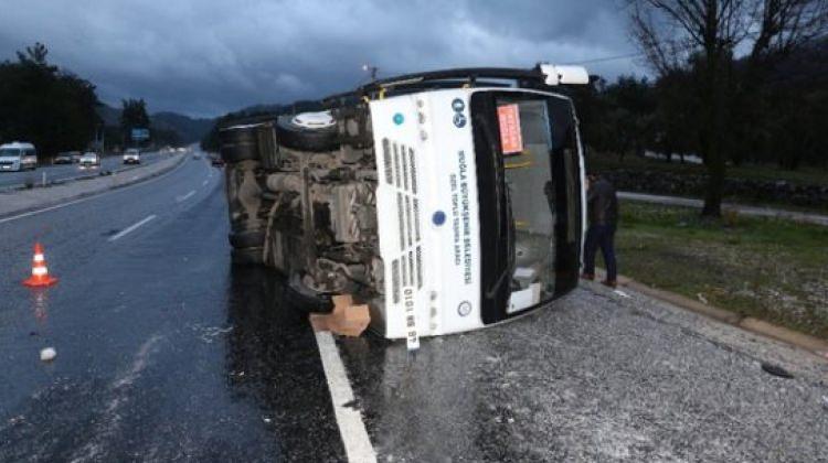Muğla'da minibüs devrildi: 5 yaralı