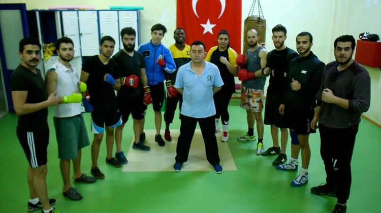 ESOGÜ kick boksçuları, madalyaları Mehmetçik'e armağan edecek