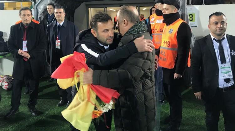 Akhisar-G.Saray maçının devre arasında büyük şok!