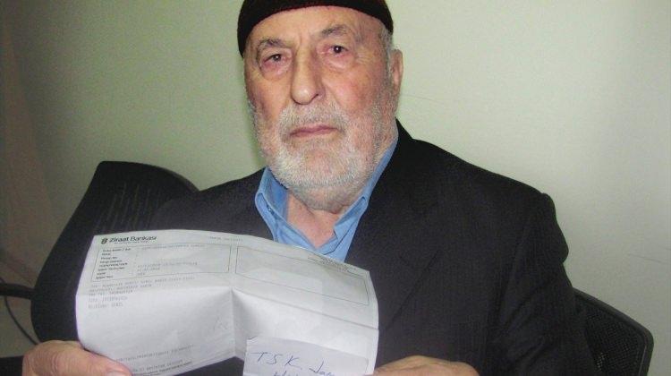 Emekli maaşını Mehmetçik Vakfı'na bağışladı