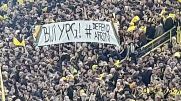 Tribünde skandal YPG pankartı!