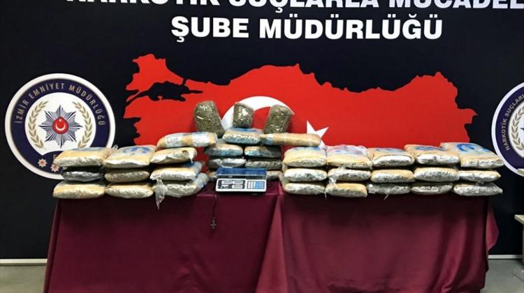 İzmir merkezli uyuşturucu operasyonu