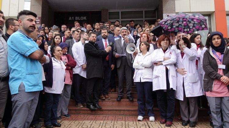 Kadın doktorun darbedilmesine protesto