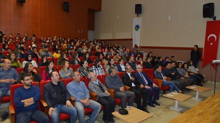 AEÜ'de "Matematik" konferansı düzenlendi