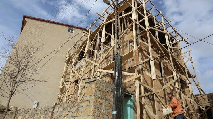 Bayburt'un tescilli evleri restore ediliyor