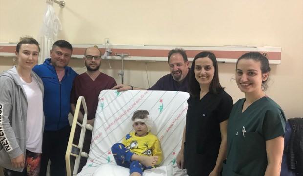 5 yaşındaki Kılıçarslan'a ücretsiz biyonik kulak ameliyatı
