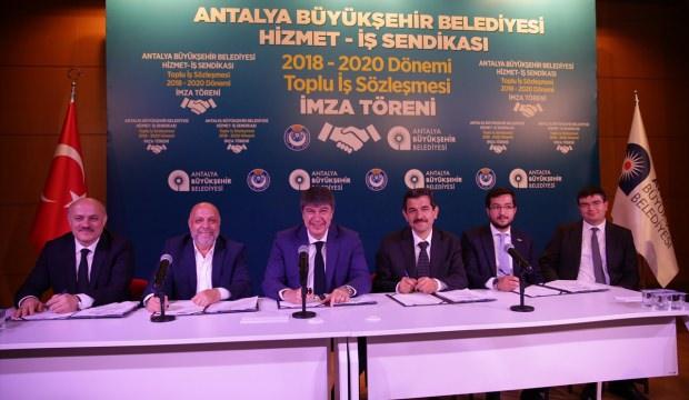 Antalya Büyükşehir Belediyesinde toplu iş sözleşmesi sevinci