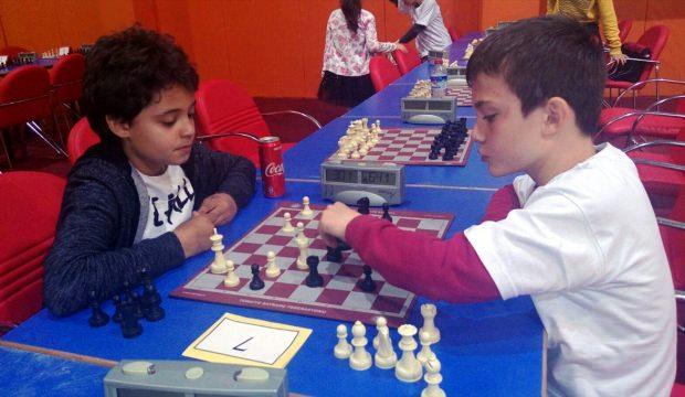 Sinop'ta satranç turnuvası düzenlendi