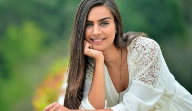 Amine Gülşe'nin reklam filmi partneri belli oldu