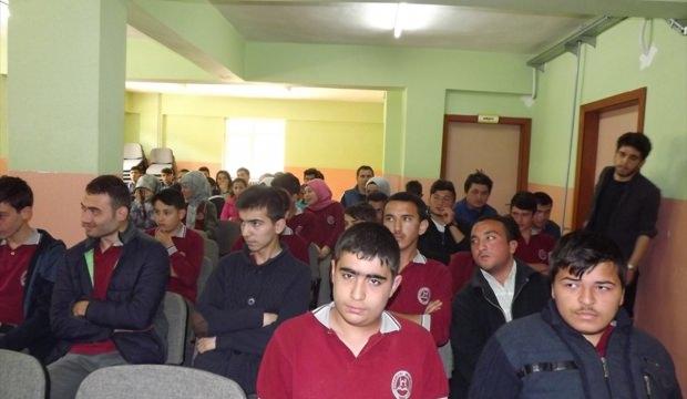 Öğrencilere güvenli internet eğitimi