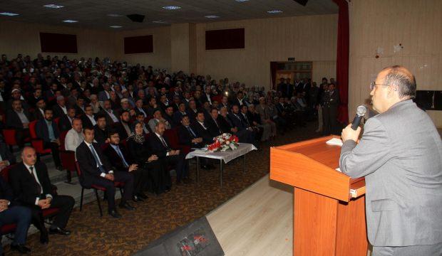 Bitlis'te "Din istismarı ile mücadele" paneli