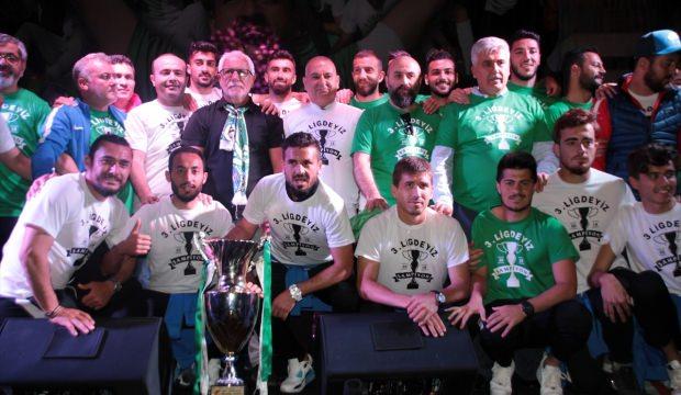 Serik Belediyespor'a coşkulu karşılama