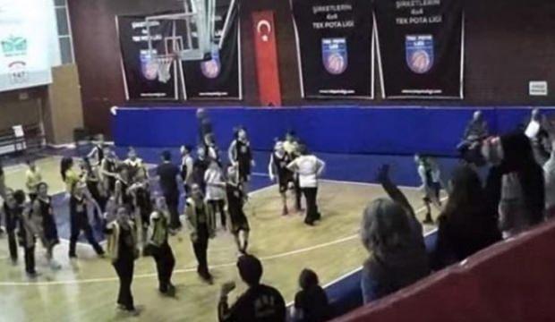 10 yaşındaki çocukları yuhaladılar
