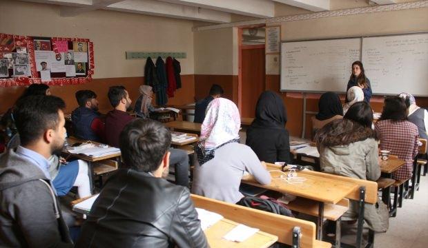 Özalp'ta öğrenciler için hazırlık kursu