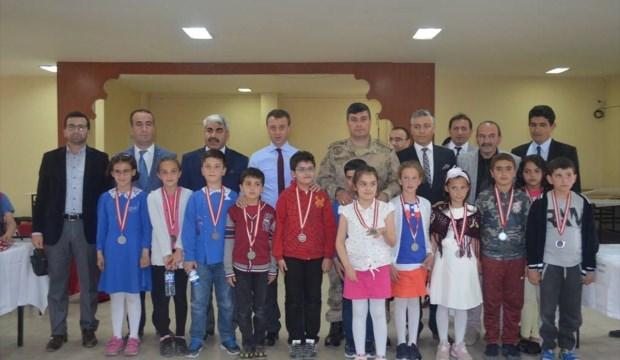Gürün'de ilkokullar arası bilgi yarışması