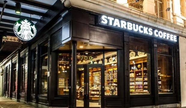 Starbucks'tan tarihi karar!