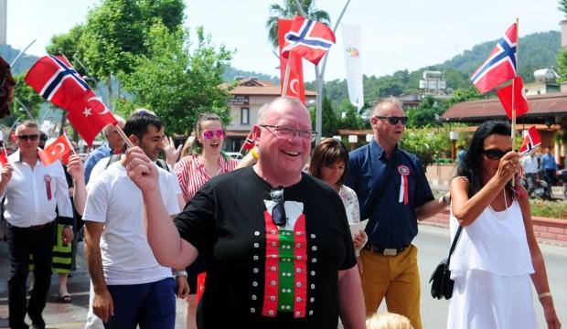 Antalya'daki Norveçlilerin milli bayram kutlaması