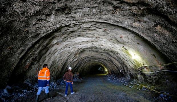 "Ölüm yolu" dev tünellerle aşılıyor