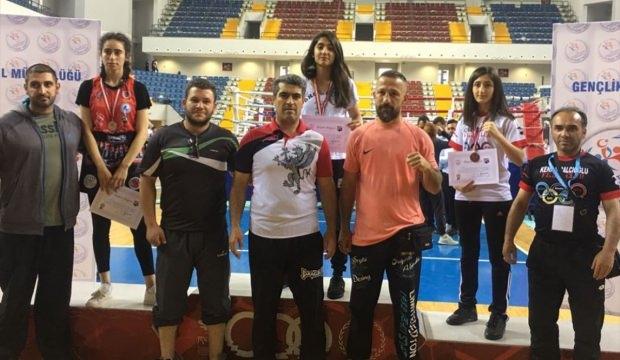 Bitlisli sporculardan Muay Thai'de başarı