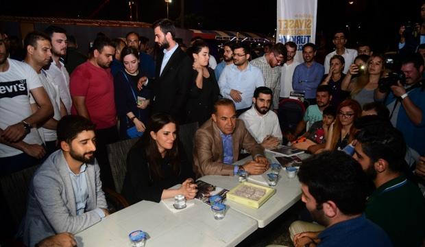 Bakan Sarıeroğlu, Adana'da ramazan şenlik alanını gezdi