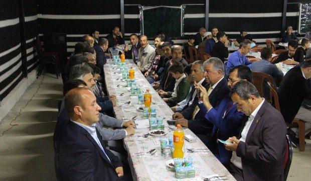Hizan'da Erbakan Vakfı'ndan iftar