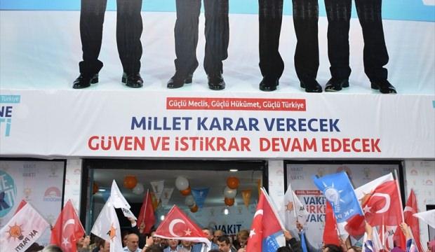 AK Parti seçim koordinasyon merkezi açıldı