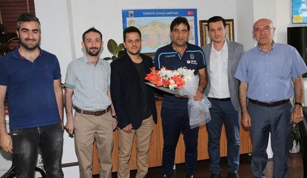 TSYD'den teknik direktör Karaman'a ziyaret