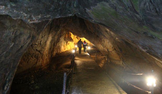 Dupnisa mağarasına ziyaretçi ilgisi