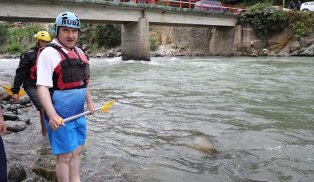 Gençlik ve Spor Bakanı Bak, rafting yaptı