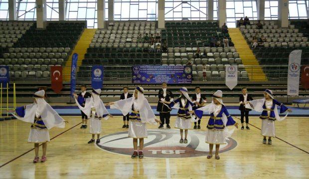 Muğla'da yaz spor okulları açıldı