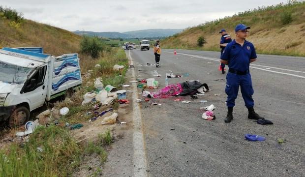 Bursa Da Korkunc Kaza 2 Olu 22 Yarali Guncel Haberleri Haber7