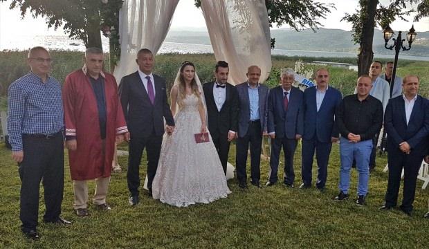 Başbakan Yardımcısı Fikri Işık, nikah şahidi oldu
