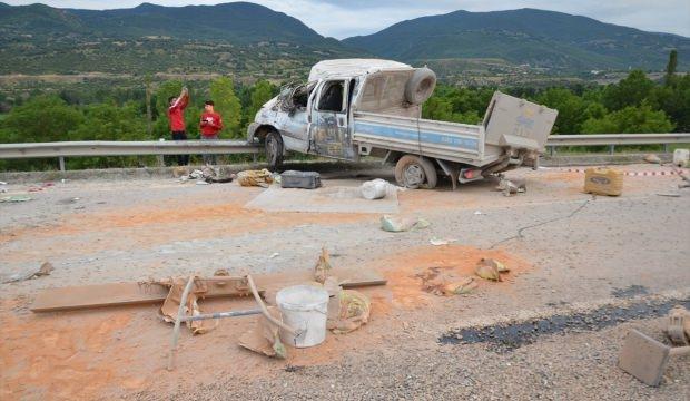 Kastamonu'da kamyonet devrildi: 6 yaralı