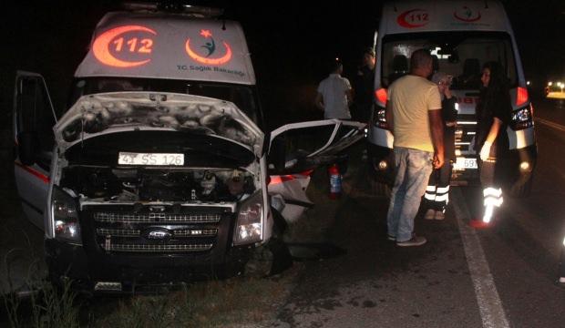 Kocaeli'de ambulansla motosiklet çarpıştı: 1 yaralı