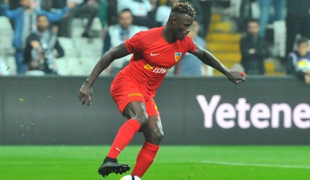 Bursaspor, Stephane Badji ile anlaştı!