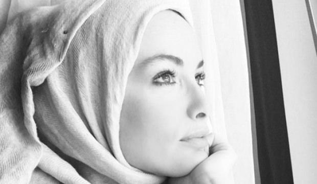 Gamze Özçelik'ten Berna Laçin'e sert tepki!